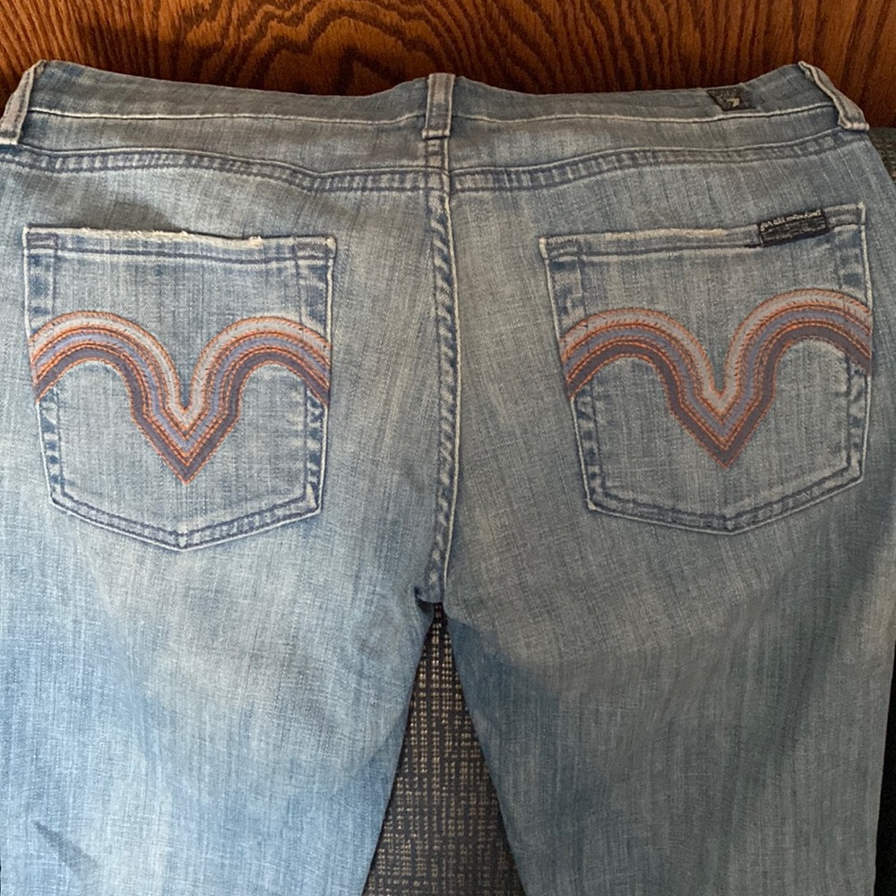 Seven for all Mankind Kate Jean. Gently worn. Size 28.